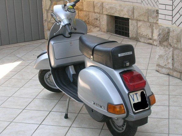 Vespa P150X